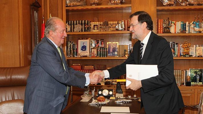 Informativo 24h - El rey y Rajoy coinciden por primera vez desde la abdicación en la reunión de la Fundación Carolina