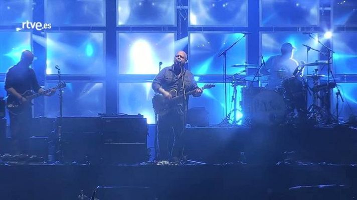 Atención obras - Pixies, en directo desde Barcelona: "Wave of mutilation"