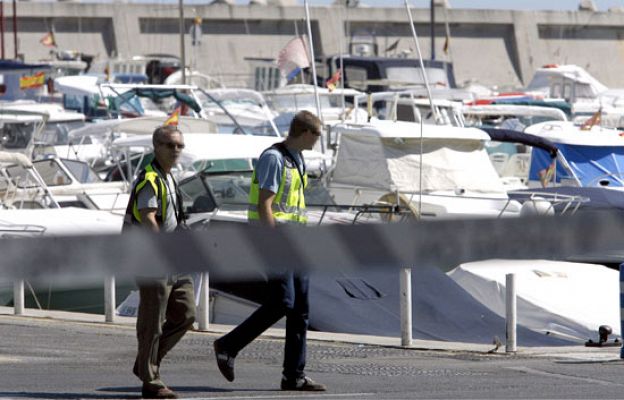 ETA coloca varias bombas en la costa malagueña