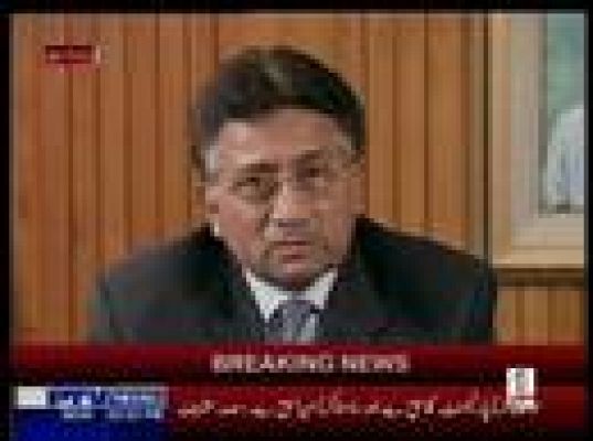 Musharraf presenta su dimisión 