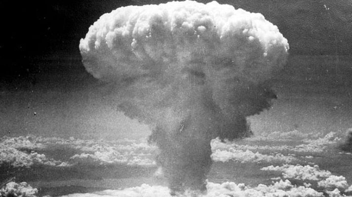 Telediario 1 - Subastan 24 imágenes del bombardeo a Nagasaki