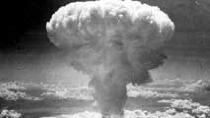Subastan 24 imágenes del bombardeo a Nagasaki