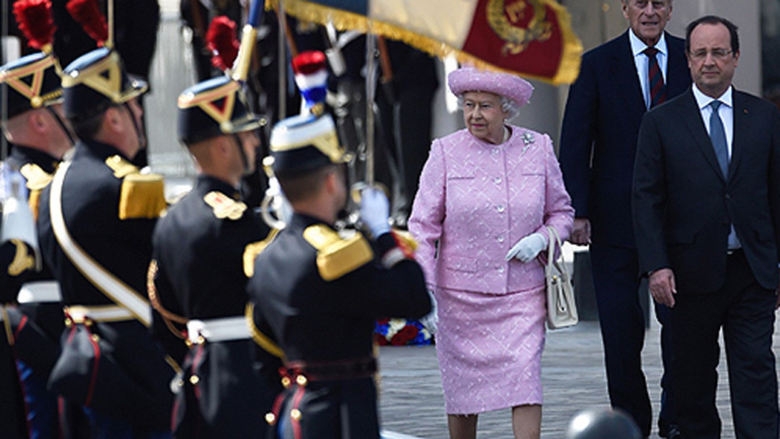 Francia recibe a Obama, Putin e Isabel II en la víspera del desembarco de Normandía