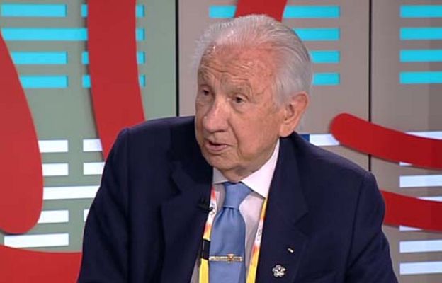  - La Reina y Samaranch visitan TVE