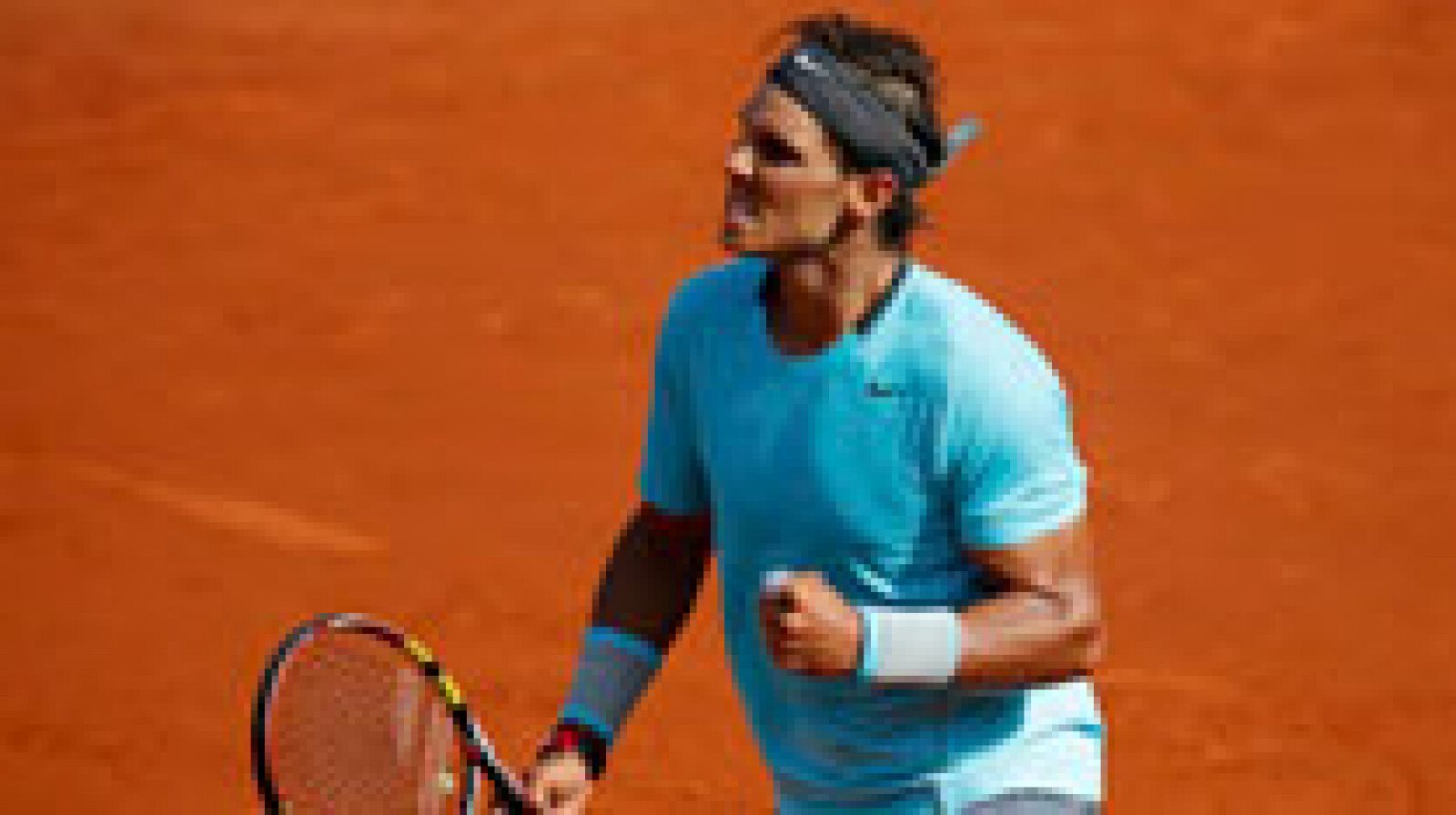 El tenista español Rafa Nadal se mostró "muy contento" este viernes por alcanzar por novena vez la final de Roland Garros, segundo 'grande' de la temporada, después de batir en semifinales al escocés Andy Murray, y apuntó que volvió a demostrar su mejor versión, la cual necesitará el domingo para imponerse a Novak Djokovic. 
