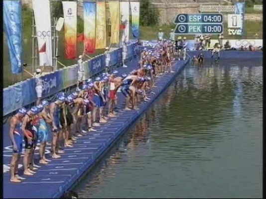  - Salida del triatlón masculino