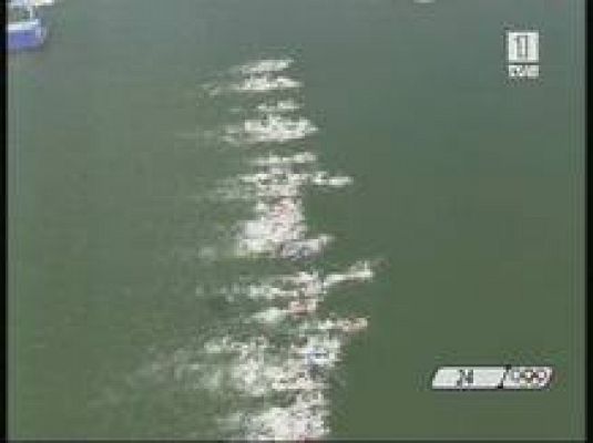  - Salida del triatlón masculino