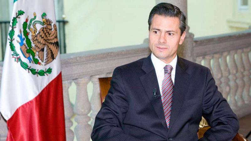 Peña Nieto: "La salida de Pemex de Repsol no afectará a los contratos con los astilleros"
