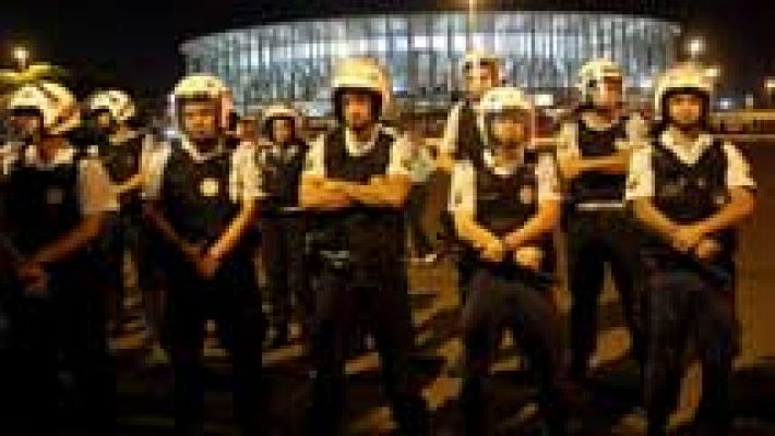 Brasil intenta frenar las protestas a dos días del Mundial