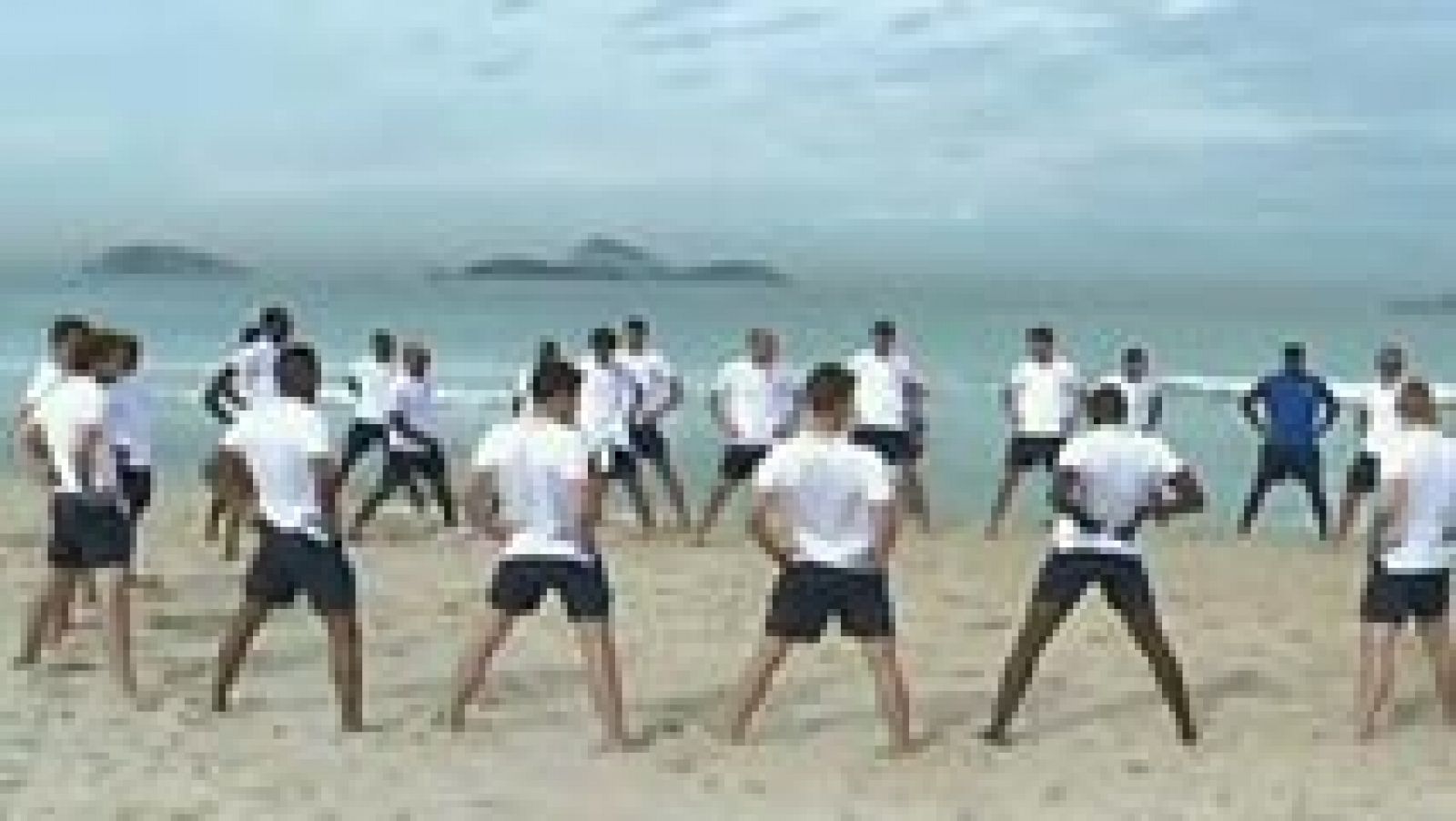 Holanda se relaja en Ipanema y Chile espera por Vidal