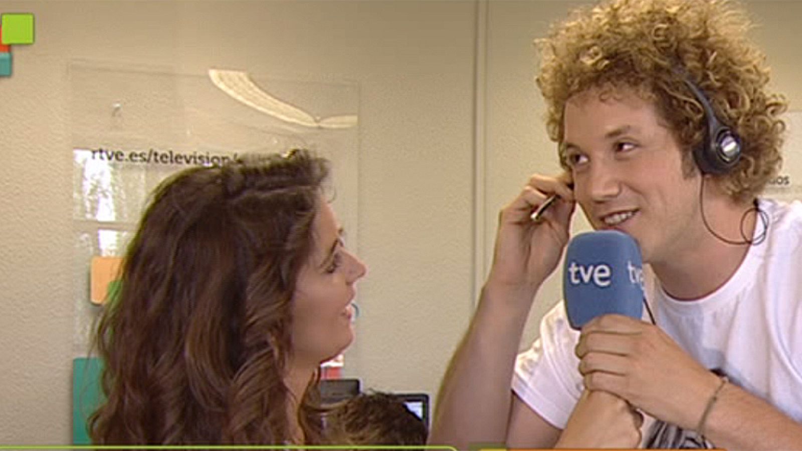 Entre Todos - Daniel Diges recibe llamadas de ayuda en la redacción