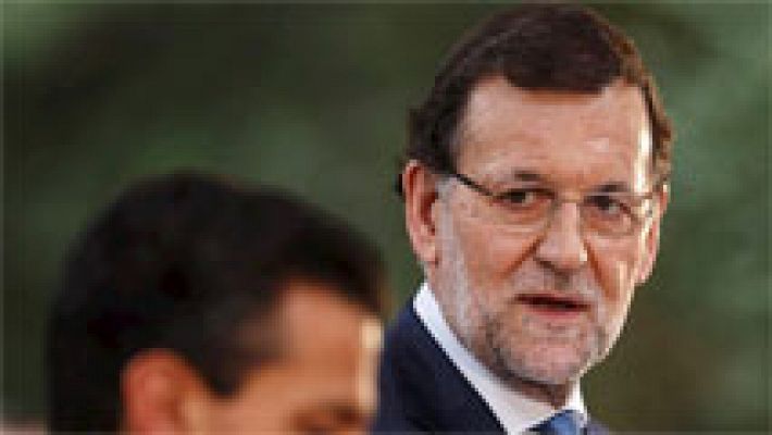 Rajoy cree que el rey lleva "muy bien" la abdicación