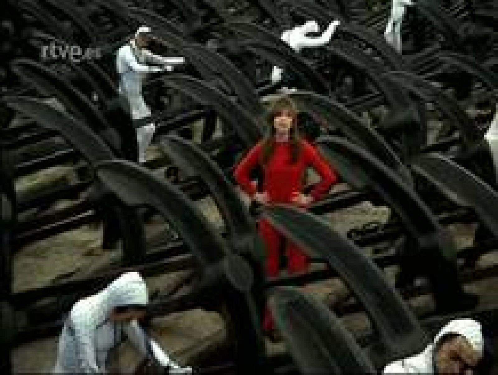 Cachitos de hierro y cromo - El cachito del viernes - Marisol "Everybody's talking at me"