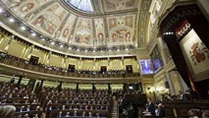 Telediario 1 - El Congreso aprueba la ley de abdicación