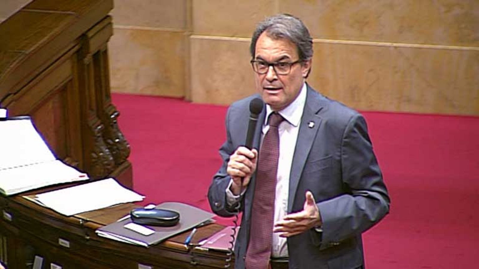 Cruce de acusaciones entre el presidente Mas y la portavoz del PP en el Parlament