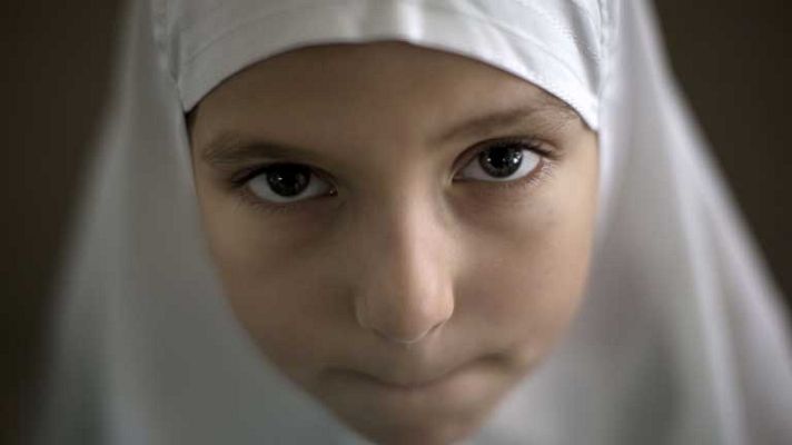 Telediario 1 - En Marruecos el 10% de los matrimonios son precoces