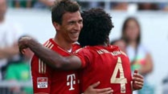 Telediario 1 - El Mundial calienta con el Brasil - Croacia en futbolín