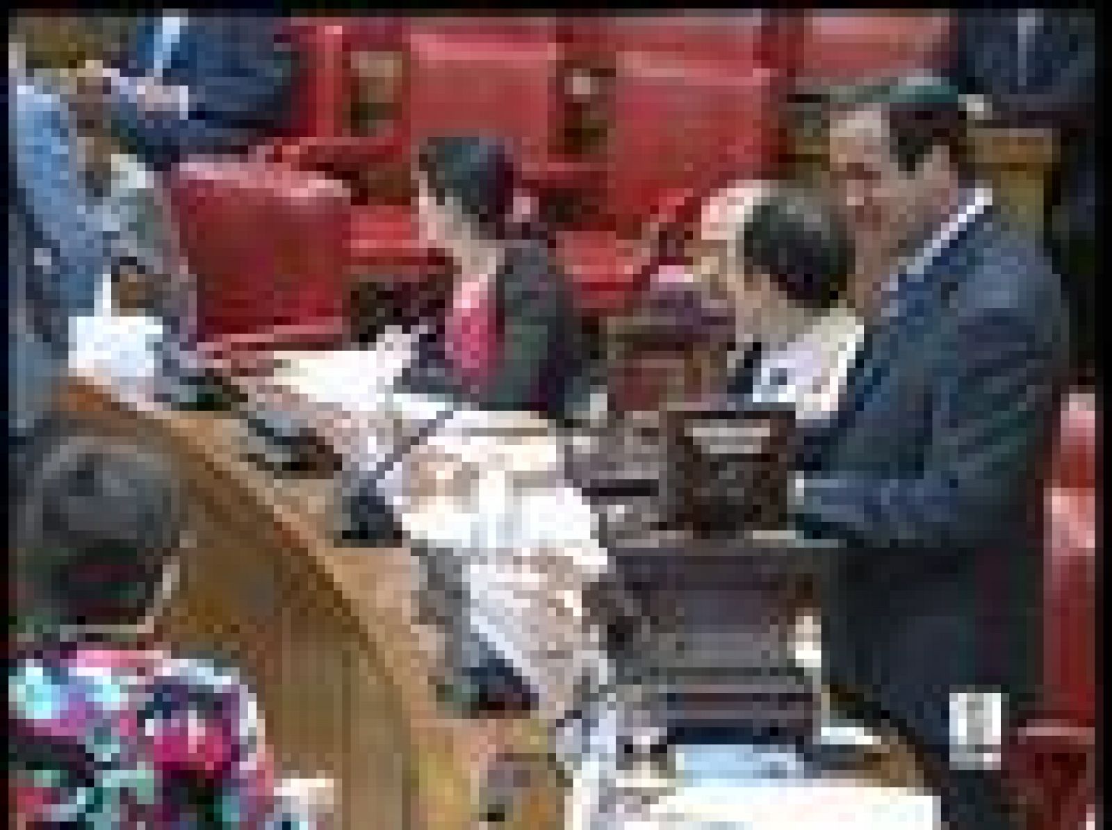  Rodríguez Zapatero no comparecerá finalmente en el Congreso para explicar la reforma de la financiación autonómica. El grupo de Iniciativa per Cataluña, que había pedido la comparecencia, la ha retirado después  de llegar a un acuerdo con el gobierno.