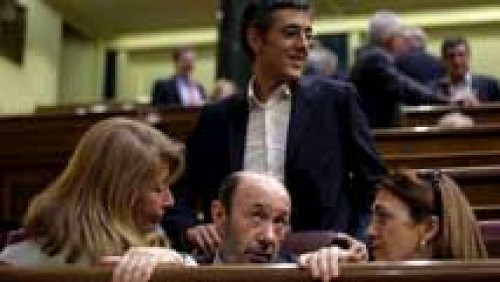 Telediario 1 - Una 'tercera vía' para el PSOE