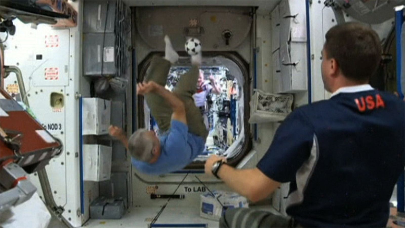 ¡Fútbol en el espacio!