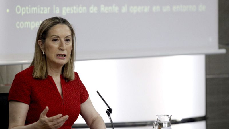 El Consejo de Ministros aprueba la privatización del 49% de AENA y liberaliza el transporte ferroviario