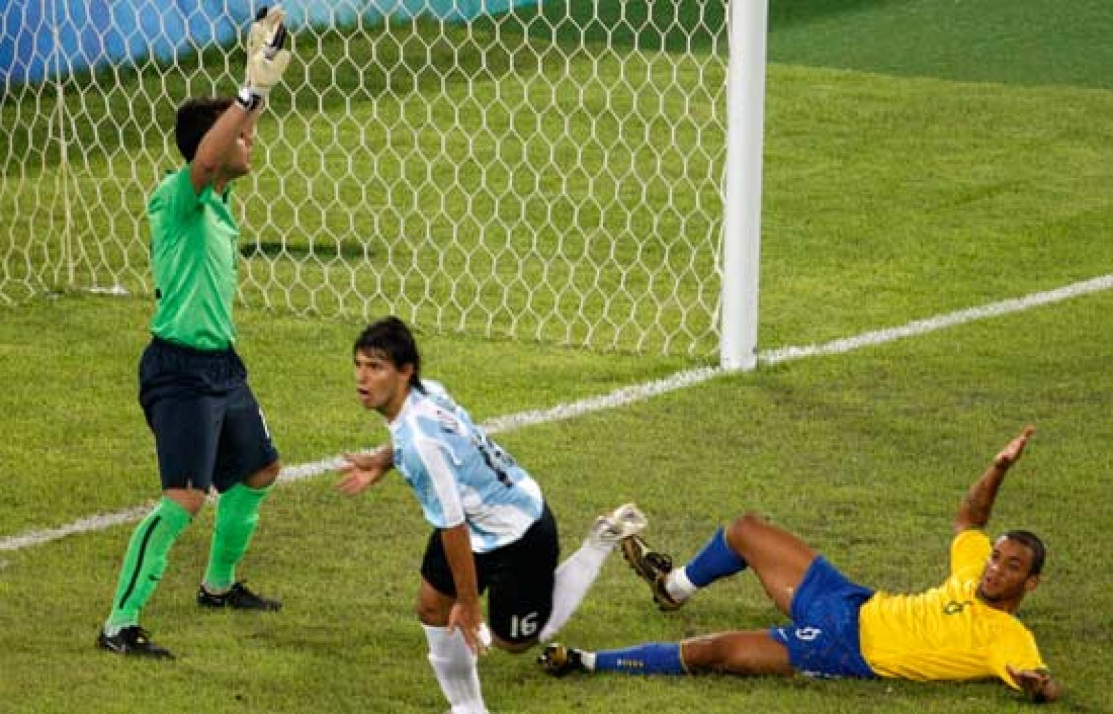 Primer gol de Agüero | Ver