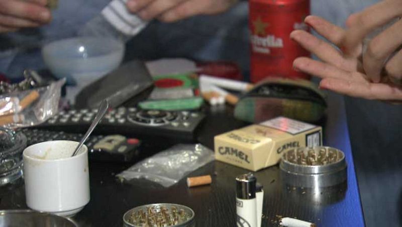 Barcelona suspende durante un año la apertura de clubes de cannabis 