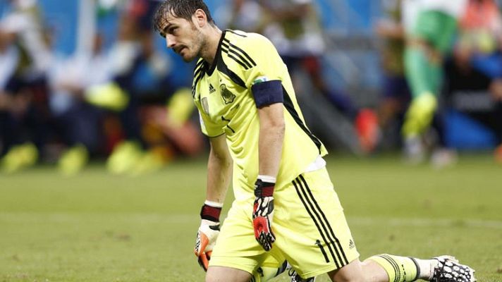 Telediario 1 - Casillas pide perdón por la derrota ante Holanda