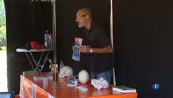 L'Informatiu - Festa de la Ciència 2014 de Barcelona