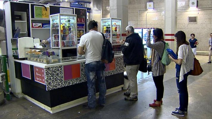 La tarde en 24h - El gasto medio de los hogares cayó un 3,7% en 2013