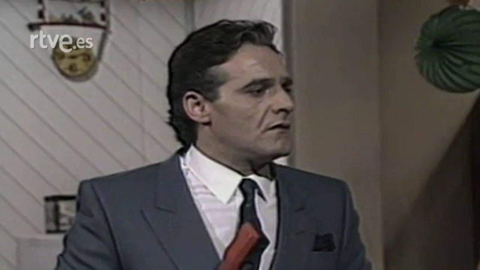 Platos rotos - La noche que vivimos peligrosamente