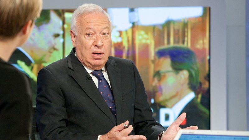 Margallo: "Los nuevos reyes primero irán al Vaticano y luego a Marruecos, Francia y Portugal"