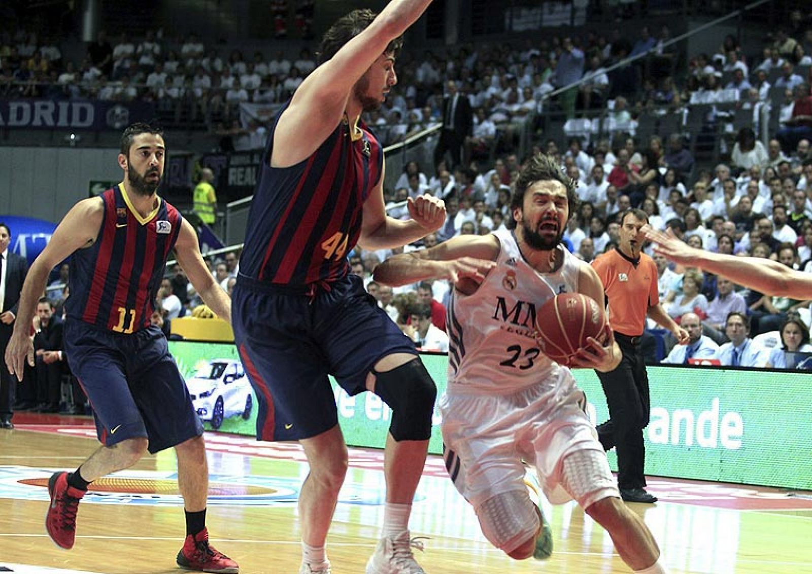 Real Madrid 93 - FC Barcelona 98