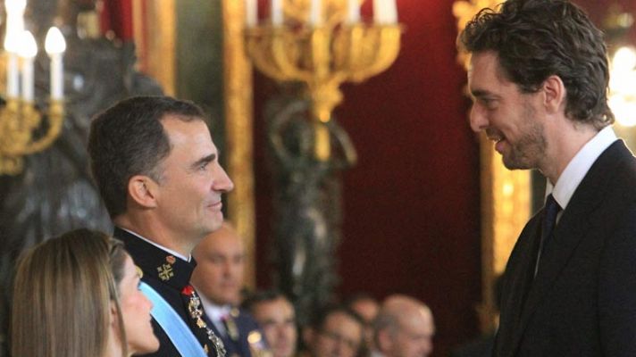 El deporte también saluda al rey Felipe VI