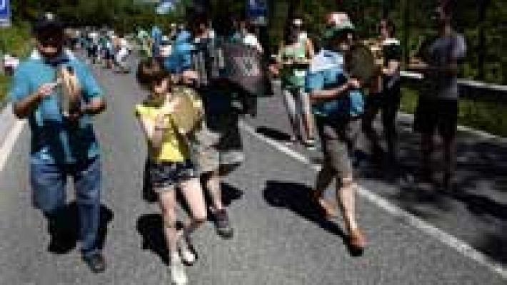 Telediario 1 - Navarros y baleares son los más satisfechos con su vida...