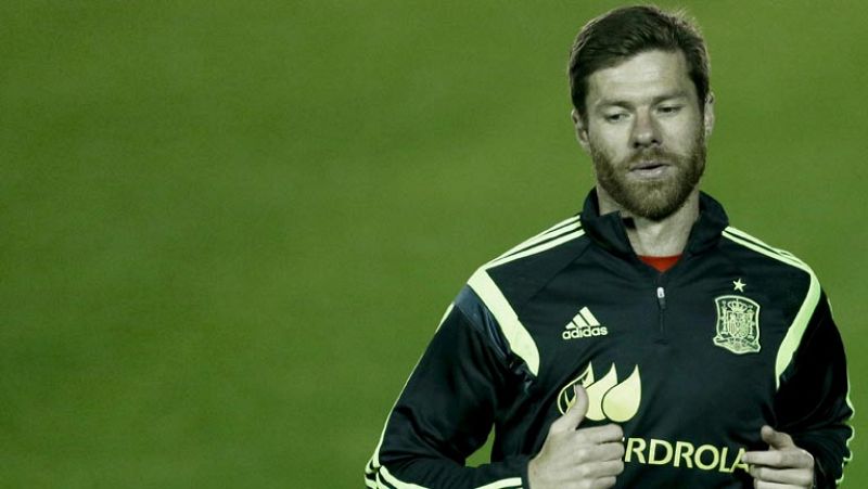 Caras largas y algún reproche en el entrenamiento de España