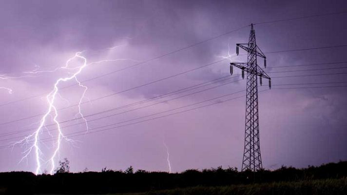 El tiempo - Chubascos y tormentas en zonas de montaña del extremo norte peninsular