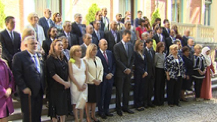 Informativo 24h - Los reyes se reúnen con víctimas del terrorismo