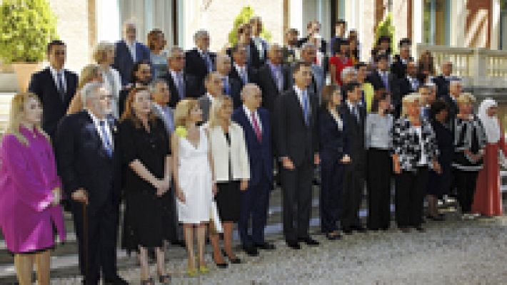 Telediario 1 - Primer acto oficial de los nuevos reyes tras su proclamación