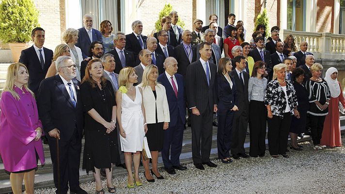 Telediario 1 - Primer acto oficial de los nuevos reyes tras su proclamación