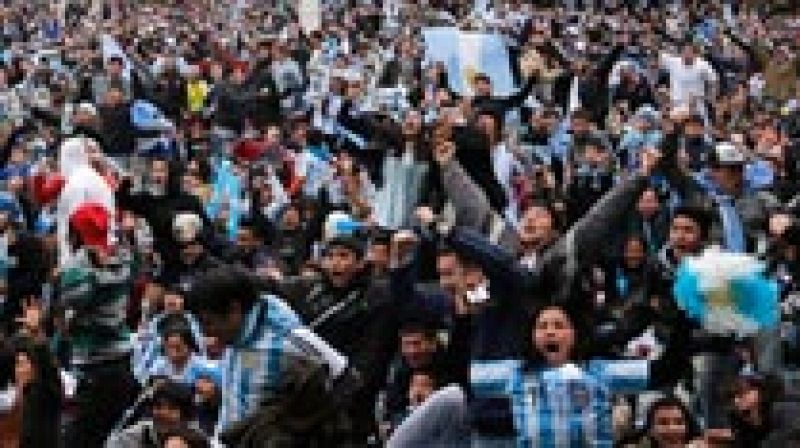Nervios y éxtasis en Buenos Aires con el gol de Messi