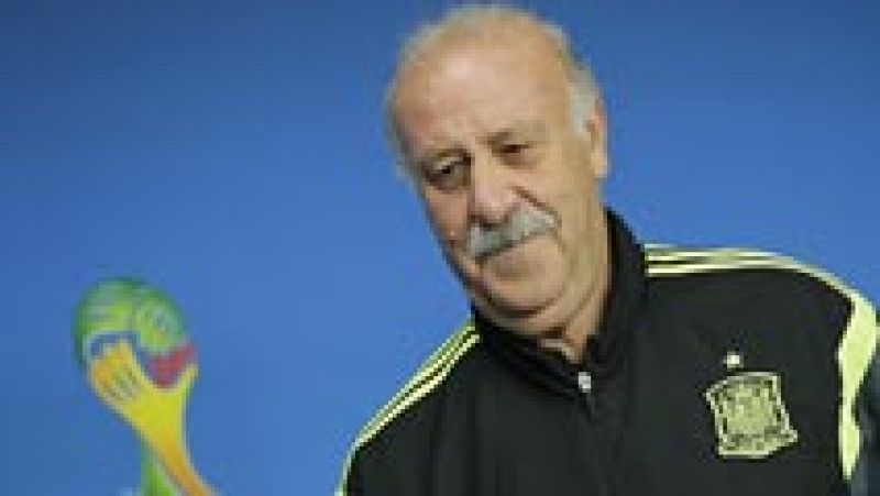 El técnico de España, Vicente del Bosque, desveló que el fin de ciclo como internacional de Xavi Hernández no llegará sobre el terreno de juego del Arena de Baixada, frente Australia, donde sí se producirá el centenario de partidos de Andrés Iniesta.