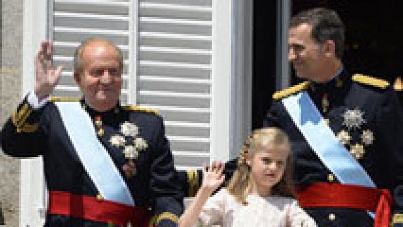 Felipe VI recibe en su primera audiencia a los responsables de los poderes legislativo y judicial