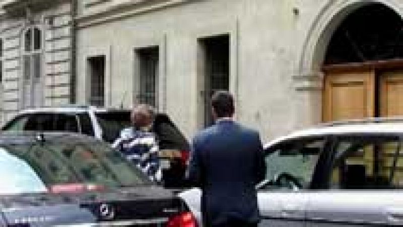 Doña Sofía visita a la infanta Cristina en su domicilio de Ginebra