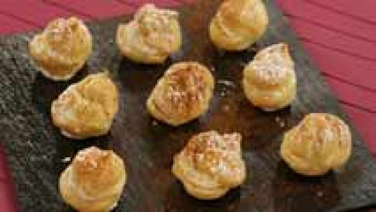 RTVE Cocina: Petit choux rellenos de nata | RTVE Play