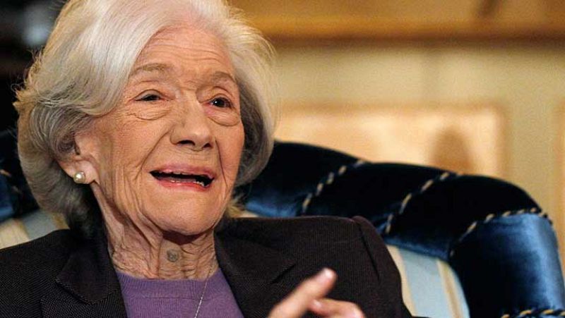  En octubre de 2011, Ana María Matute abrió las puertas de su casa al Lab de RTVE.es para conversar sobre su vida tras ser galardonada con el Premio Cervantes.