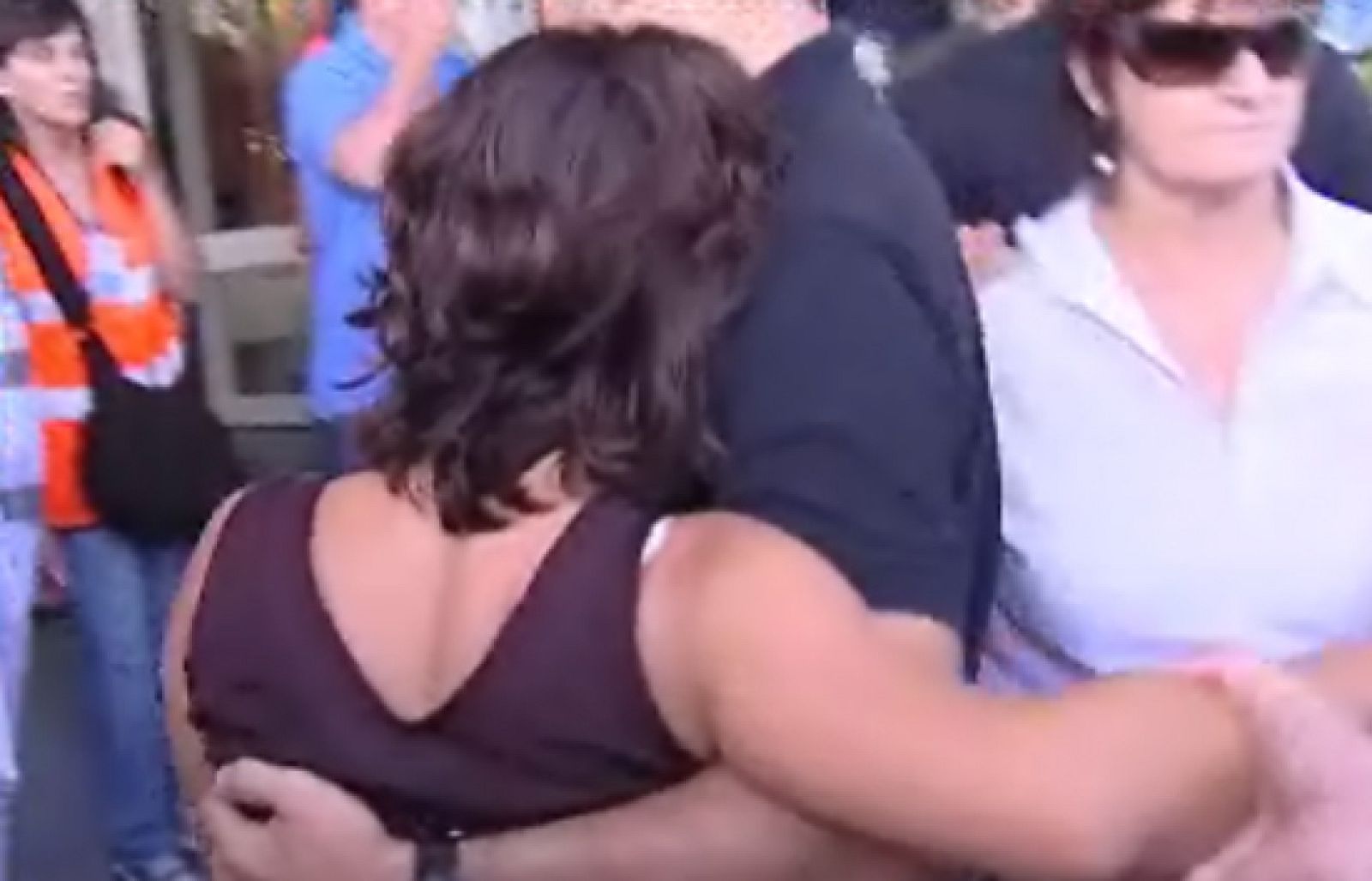 Los familiares de las victimas intentan mantener la entereza | Ver