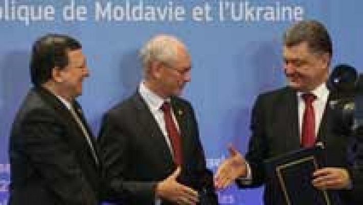Ucrania y la UE culminan la firma del Acuerdo de Asociación 