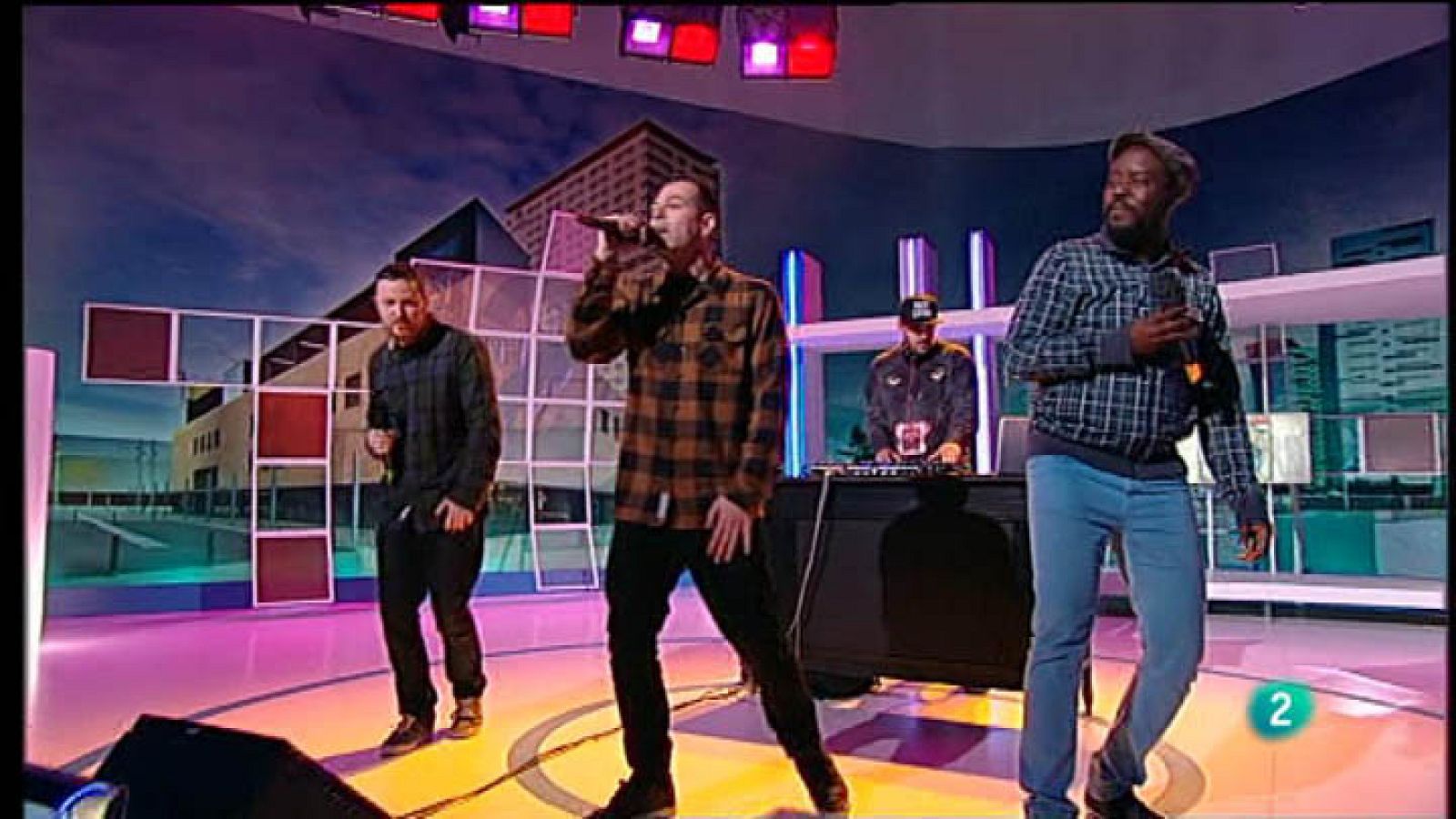 Para Todos La 2 -  Actuación: Hombres Bala, "Un buen día"