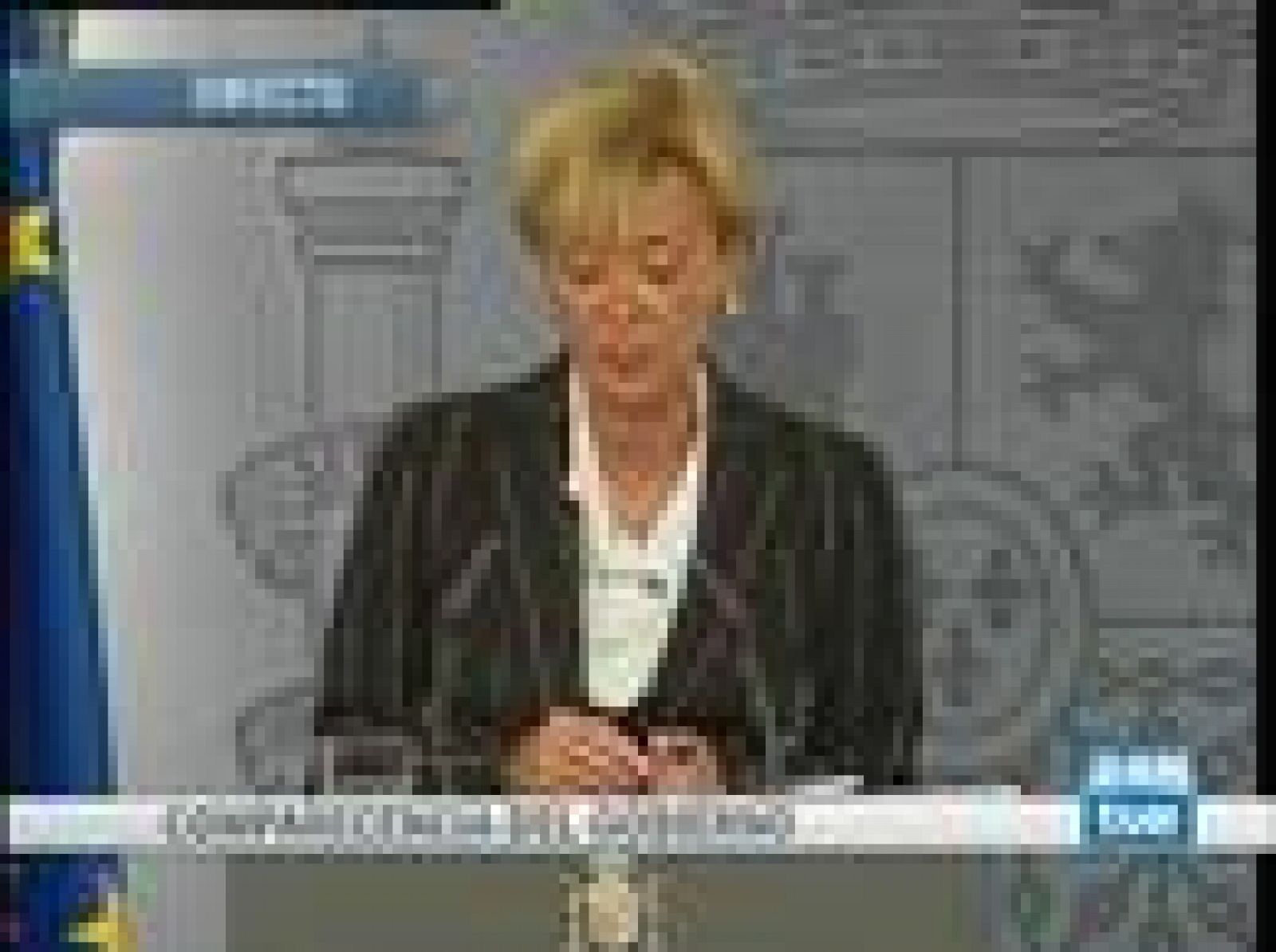 Rueda de prensa de De la Vega tras la reunión mantenida en La Moncloa para analizar el accidente | Ver